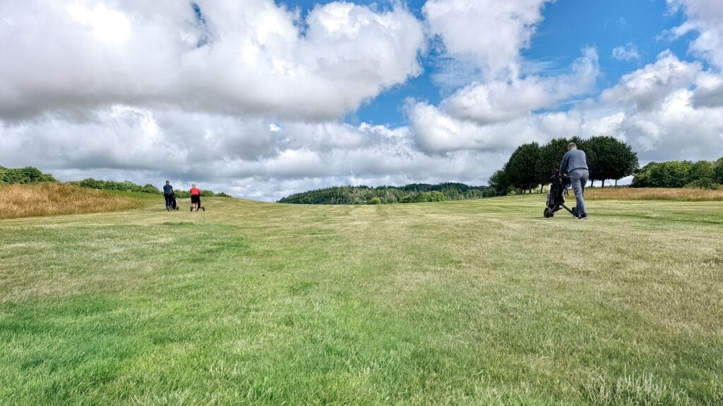 Hokkaido Golf Guide: Summer Fairways and Resort Travel