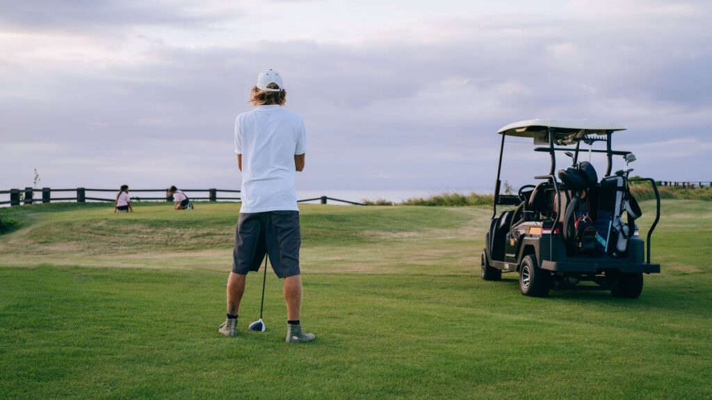 Okinawa Golf Guide: Resort Rounds, Wind and Travel Planning