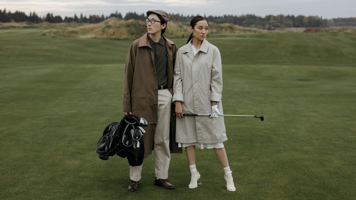 Modern golfwear scene for a social golf brands guide