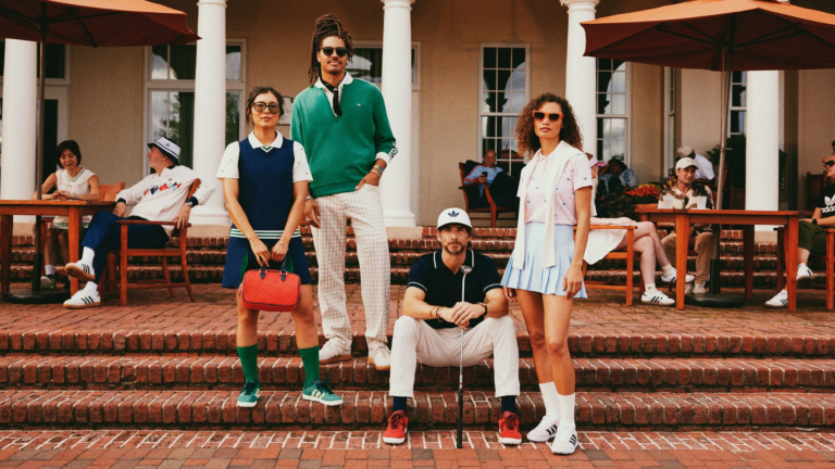 adidas Golfのクラブハウス前でゴルフウェアを着用する男女モデル