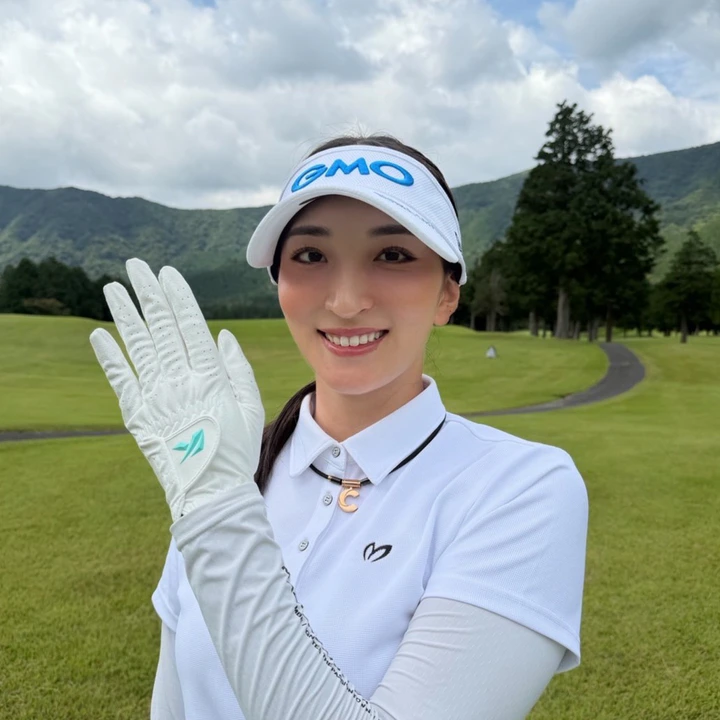 脇元華の公式写真